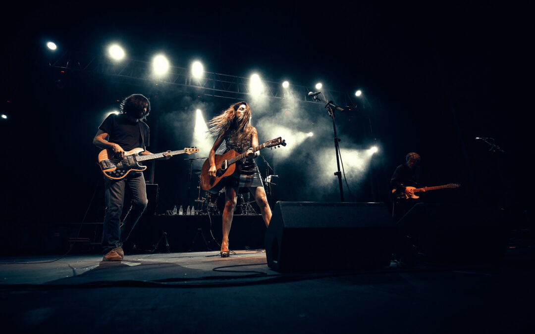 Cómo establecer un caché justo para un grupo de música